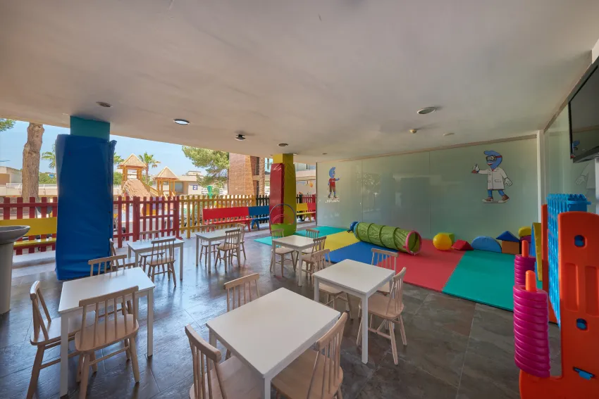 Occidental Cala Viñas 4*-33