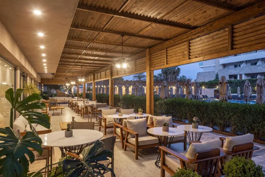 KAIA CORACESIUM  4*-33