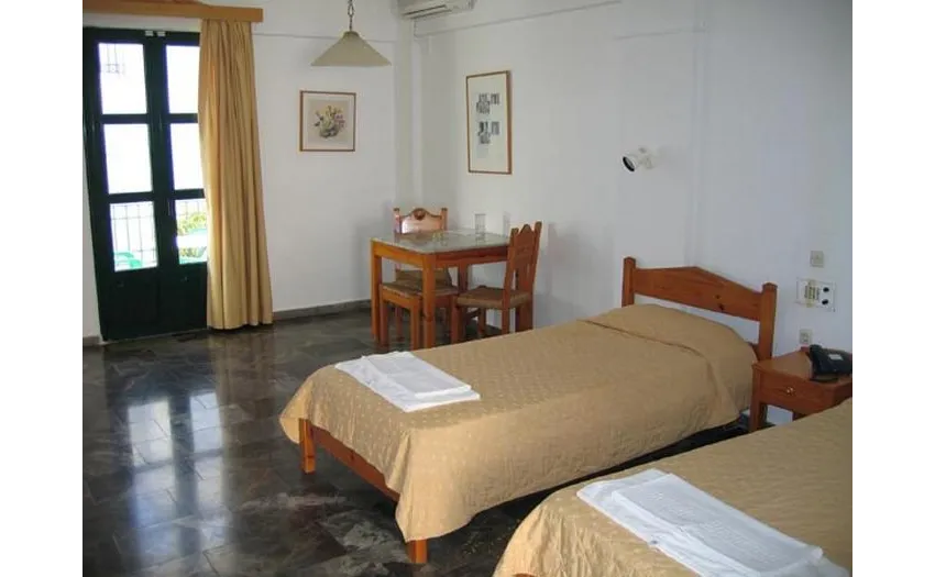 Camari Garden Hotel Apartments 3*-9