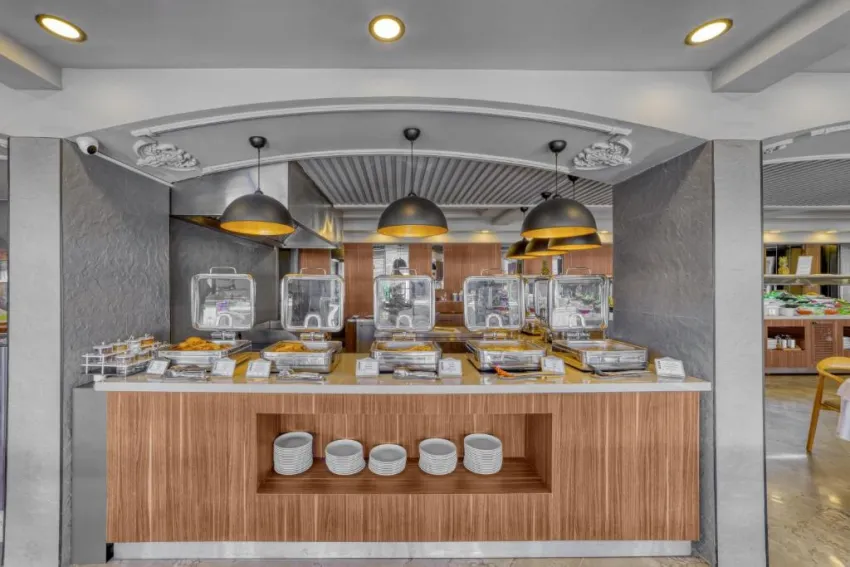 NUMA PORT HOTEL  3*-24