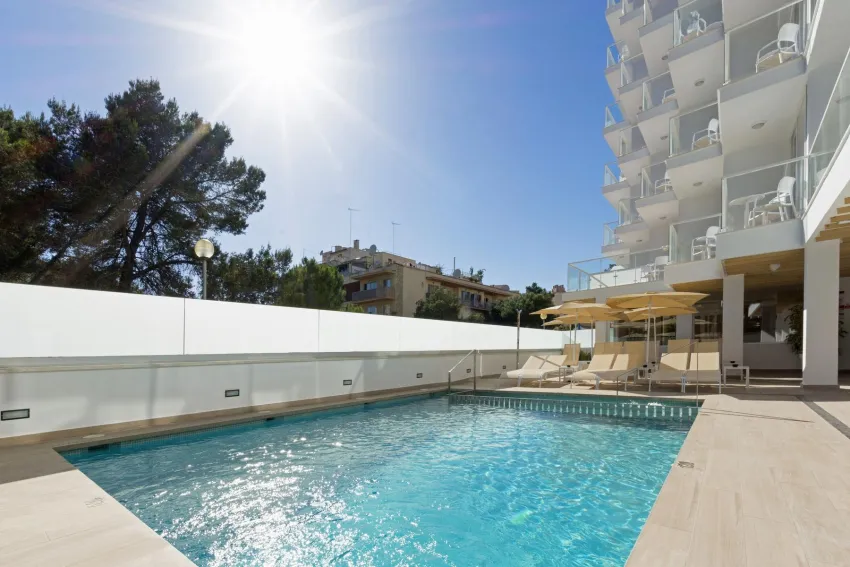 HSM Son Veri Adults Only 3*-1