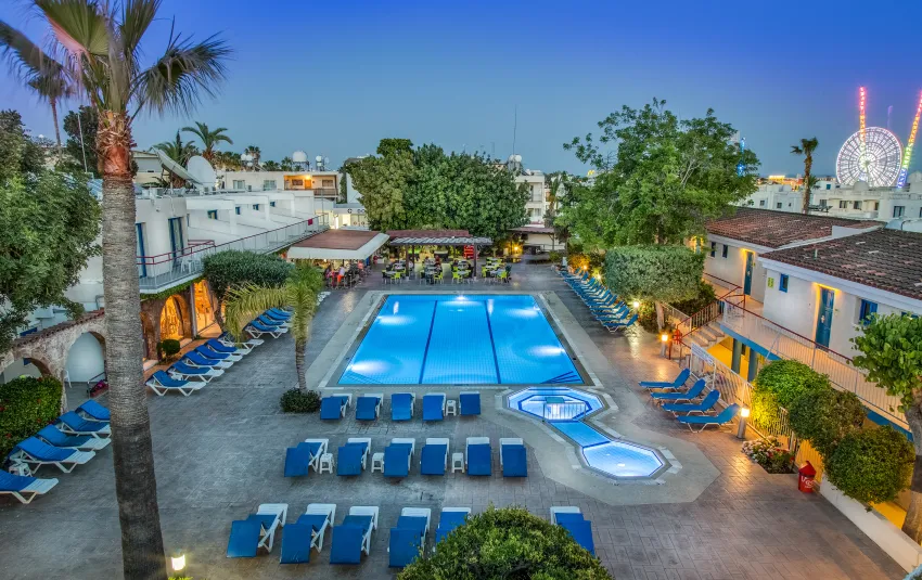 Green Bungalows Hotel Apartments 3*-55