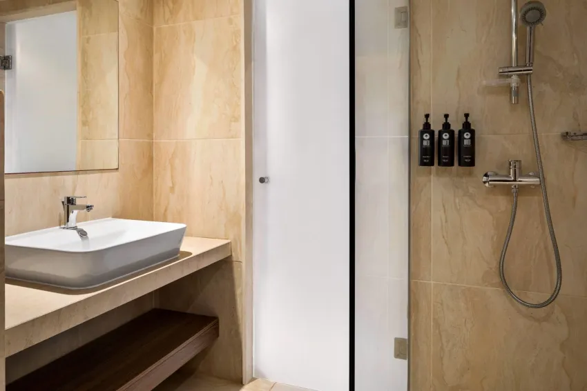 Ramada Hotel & Suites By Wyndham 4*-17