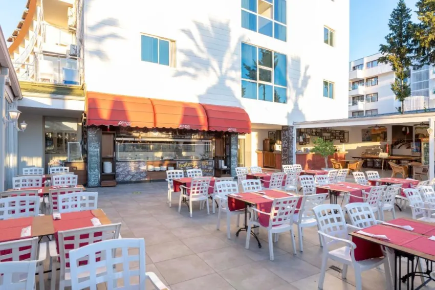 ARMAS BEACH HOTEL  4*-10
