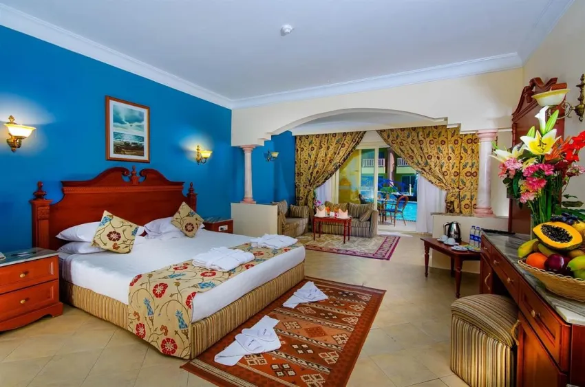 TITANIC PALACE RESORT  5*-9