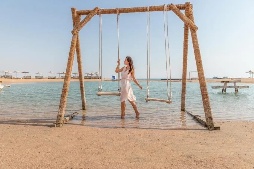 LONG BEACH RESORT  4*-4