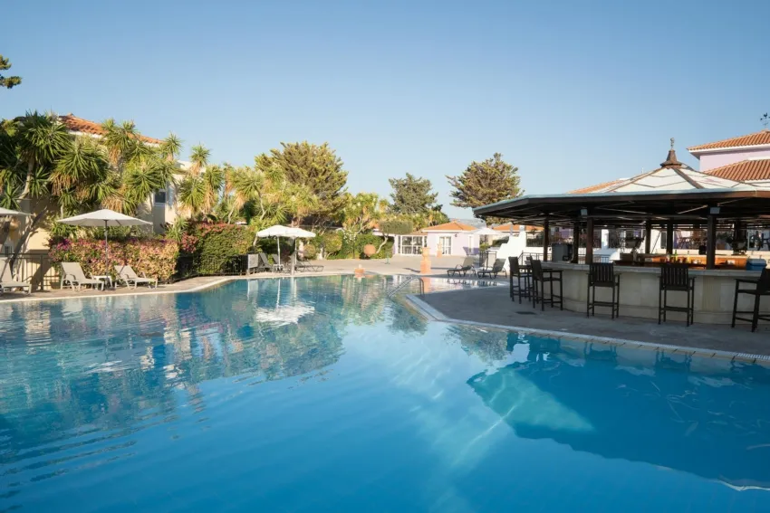 Akamanthea Holiday Village 3*-9