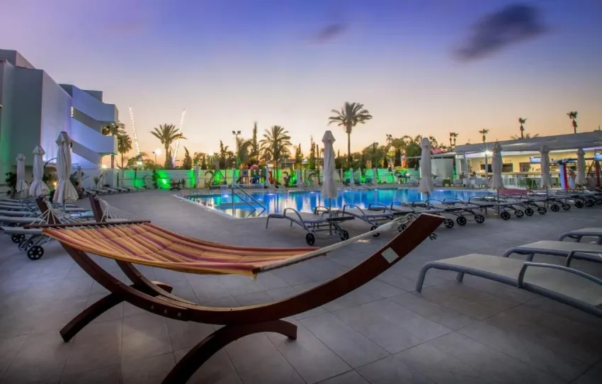 Nicholas Color Hotel 3*-10