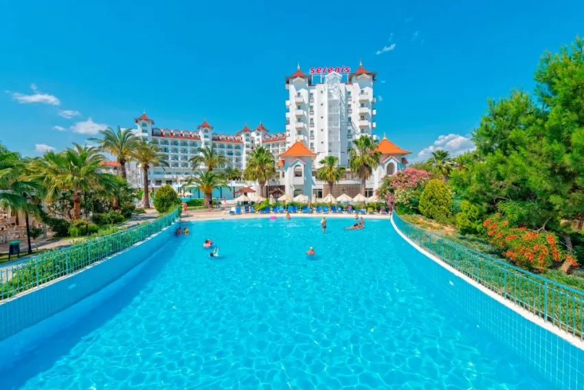 SERENIS HOTEL  4*-17