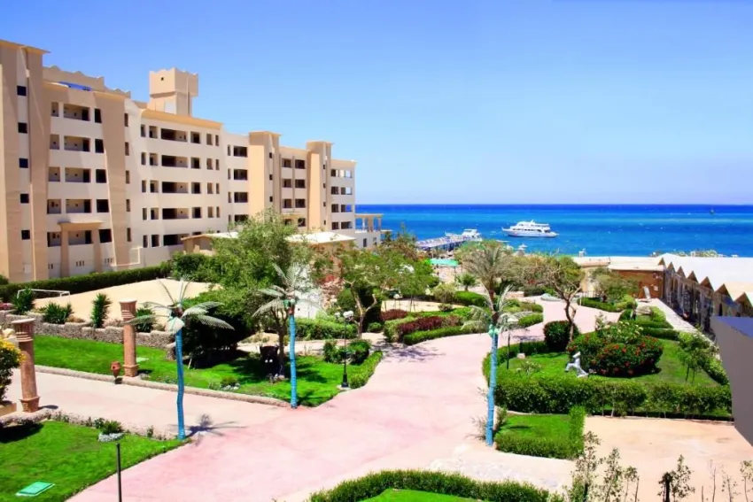 KING TUT RESORT  4*-9