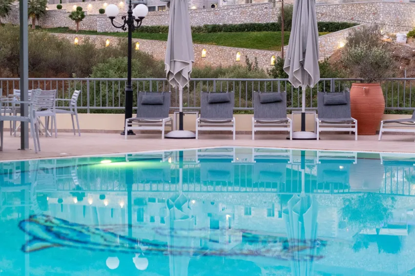 Elpis Studios and Apts 3*-3