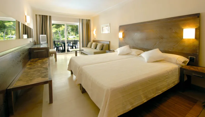 Beach Club Font de sa Cala 4*-2