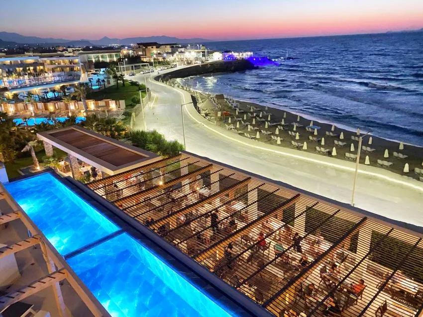 The Island Hotel 5*-37