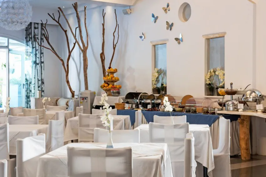 MELTEMI COAST SUITES 4*-5