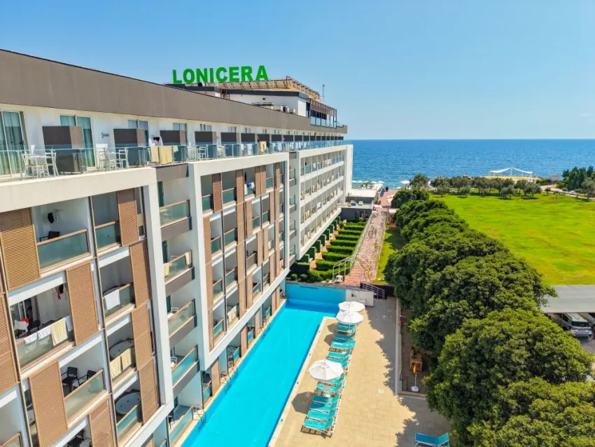 LONICERA WEST HOTEL  4*-5