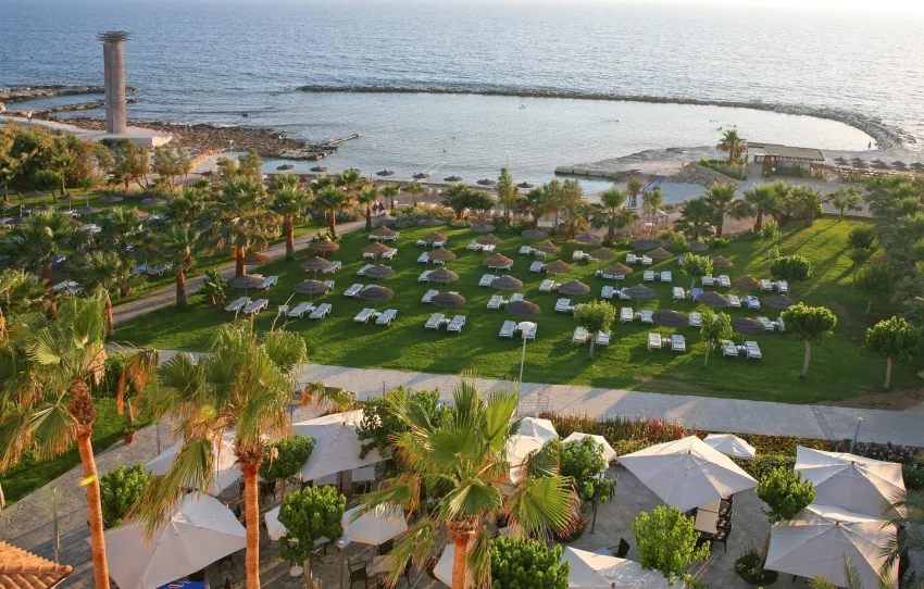 St. George Beach Hotel and Spa Resort - Adults Only 4*-1