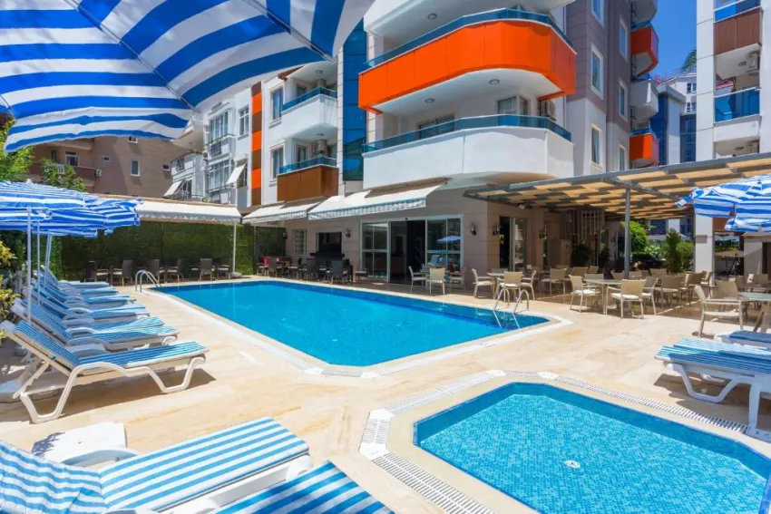 LONICERA CITY KLEOPATRA  3*-25