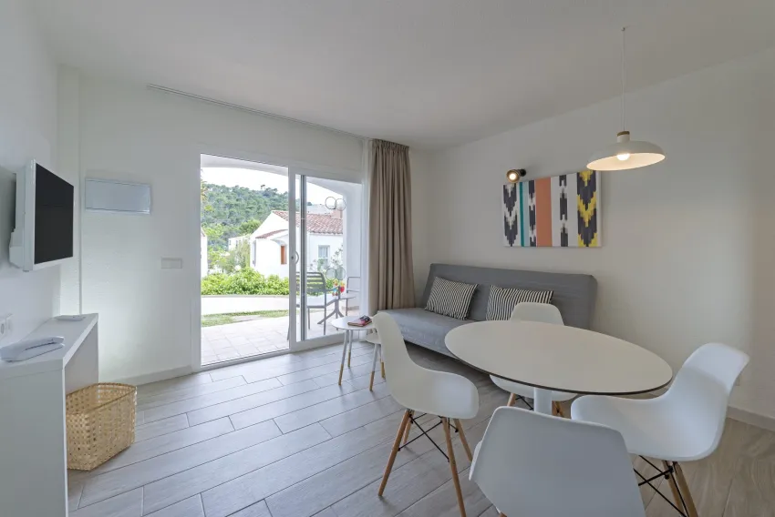 Fergus Club Europa 4*-24