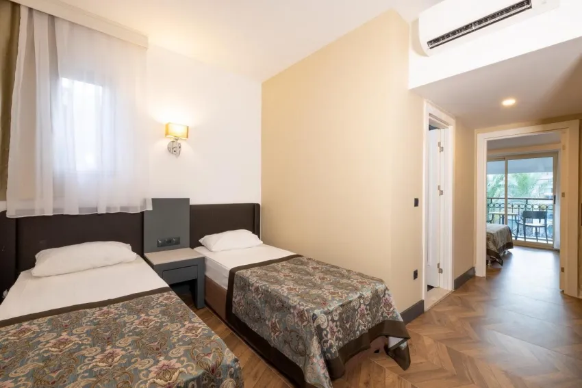 Crystal Aura Aqua Collection 5*-26