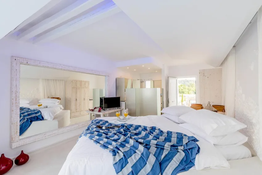 Kouros Home 3*-13