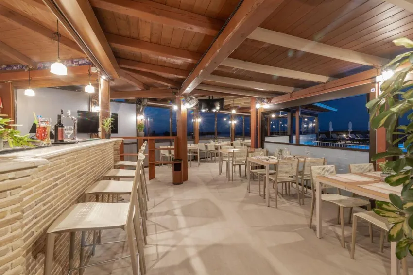 Sea View Village 4*-12