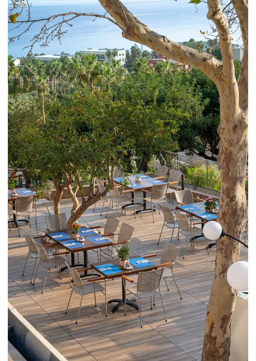 Royal & Imperial Belvedere 4*-55