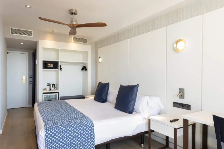 Catalonia Majorica 4*-23