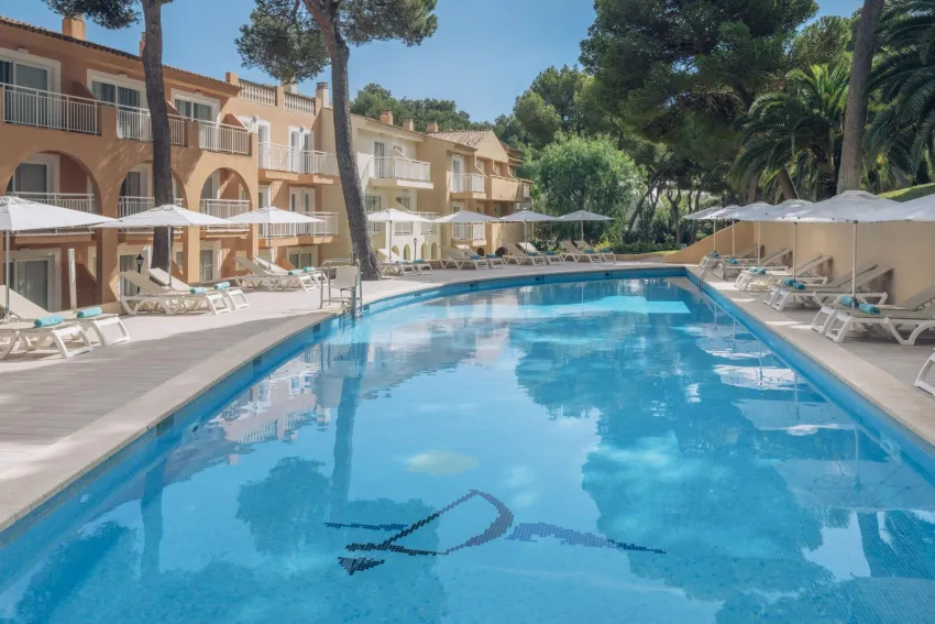 Iberostar Waves Club Cala Barca 4*-32