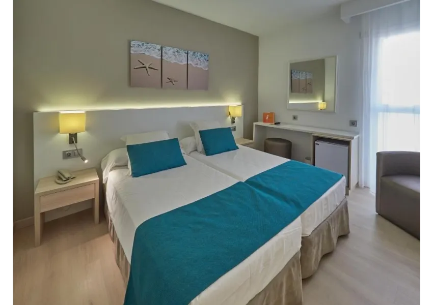 BQ Delfin Azul 4*-18