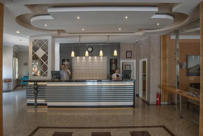 RIVIERA HOTEL & SPA  4*-3