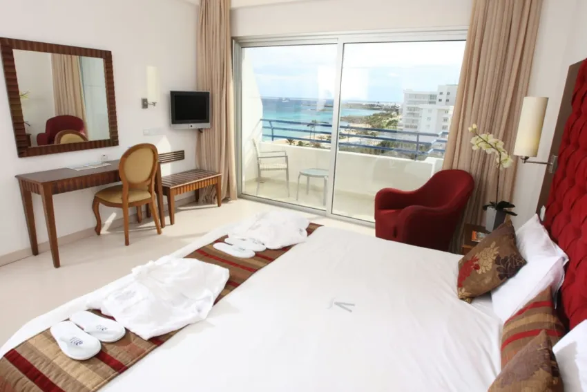 Vrissiana Beach 4*-8