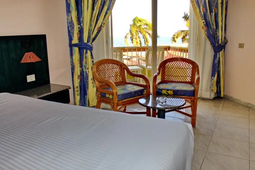Palm Beach Resort 4*-9