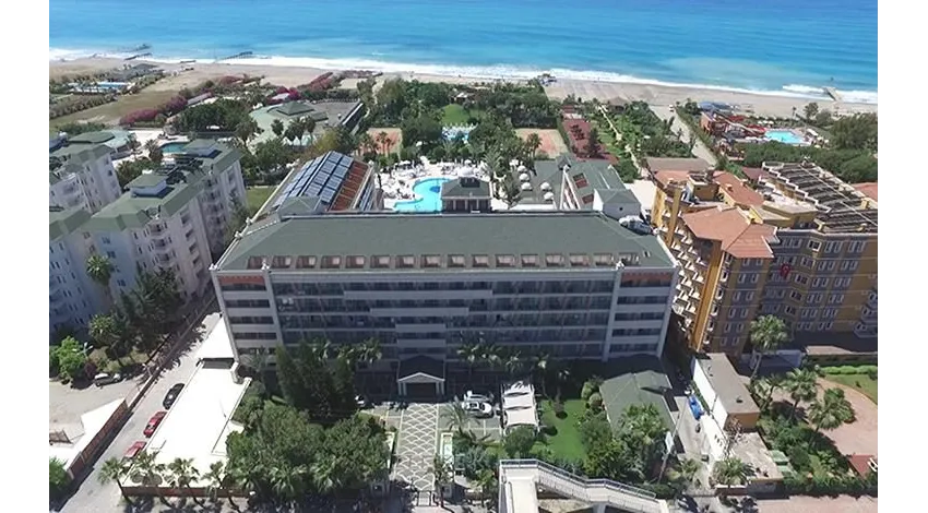 INSULA RESORT & SPA  5*-3
