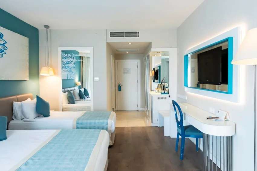 SEASHELL RESORT & SPA HOTEL  5*-50