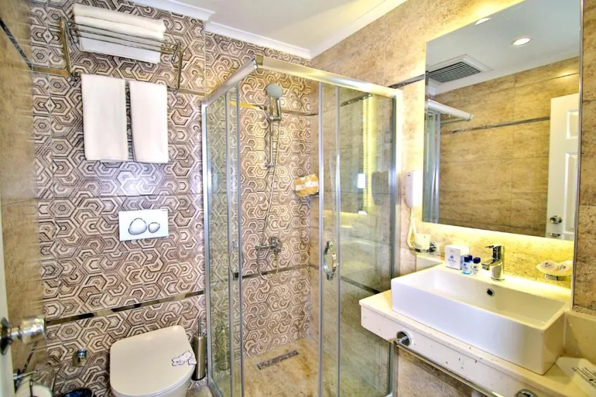 CLUB BIG BLUE SUITE HOTEL  4*-16