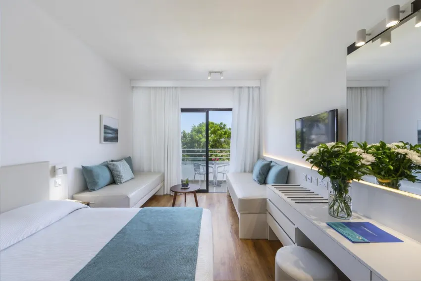 Louis Phaethon Beach 4*-3