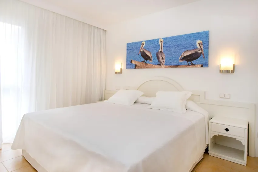 Iberostar Waves Ciudad Blanca 4*-24