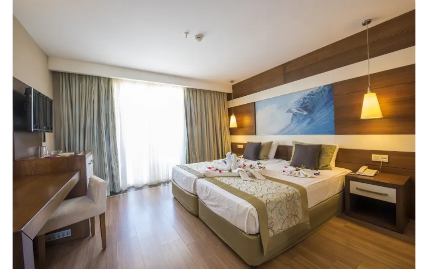 Adella Side Hotel (ex. Holiday City Hotel) 4*-4