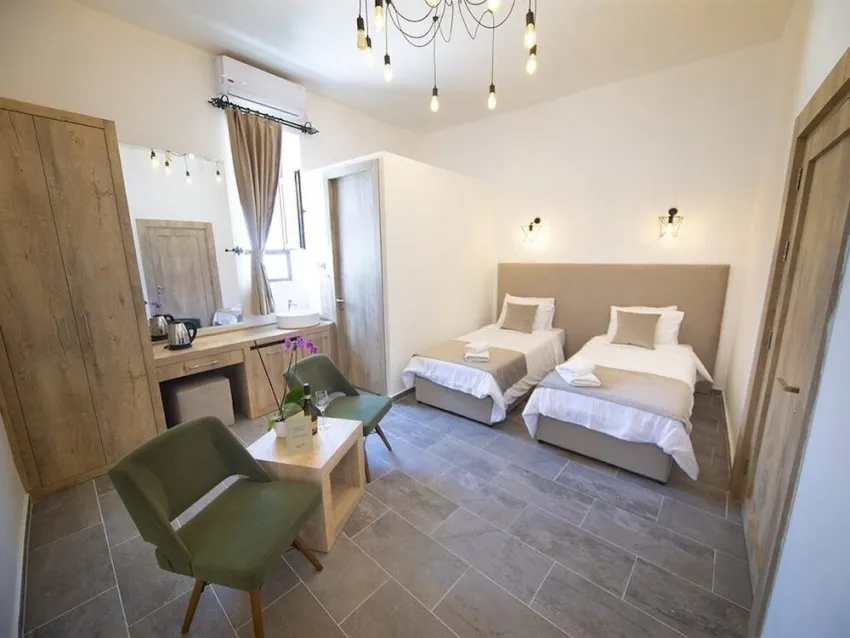 Avenue Hotel 3*-7
