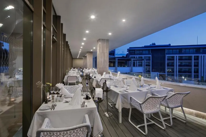 THE SENSE DELUXE HOTEL  5*-52