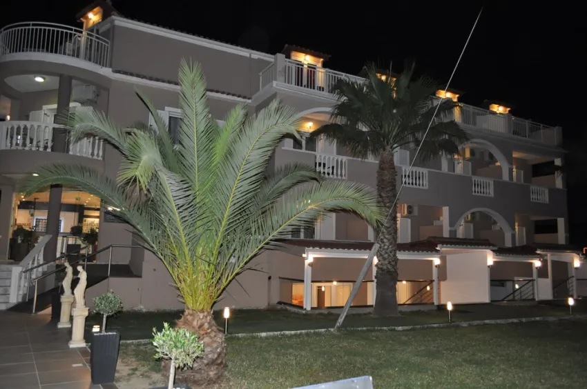 Garden Palace 2*-23