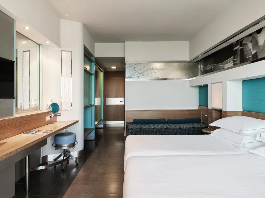 Esperos Palace 4*-85