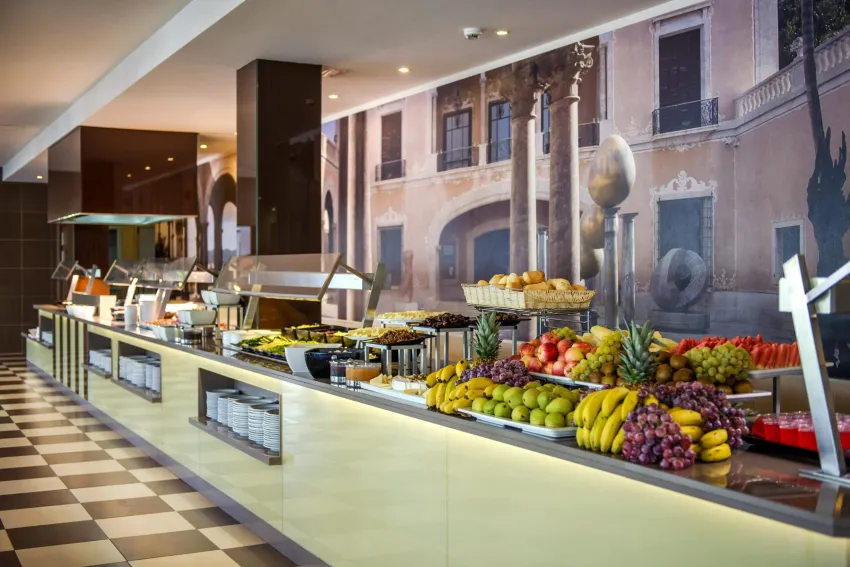 Iberostar Waves Club Cala Barca 4*-12