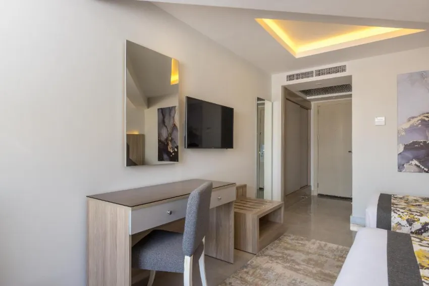 LONG BEACH RESORT  4*-24