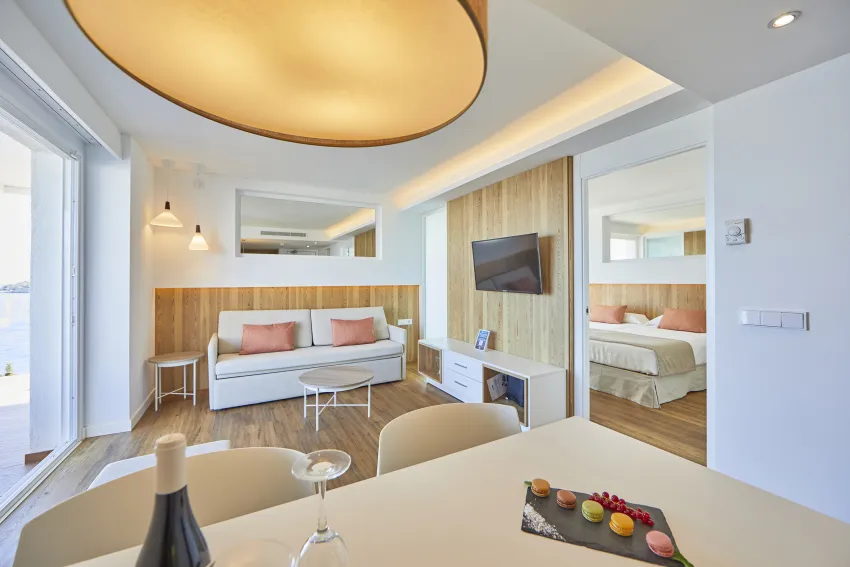 Ponent Mar App 4*-86