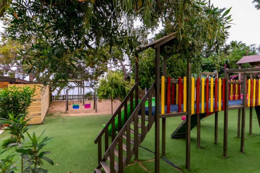 ARMAS GREEN FUGLA BEACH  4*-7