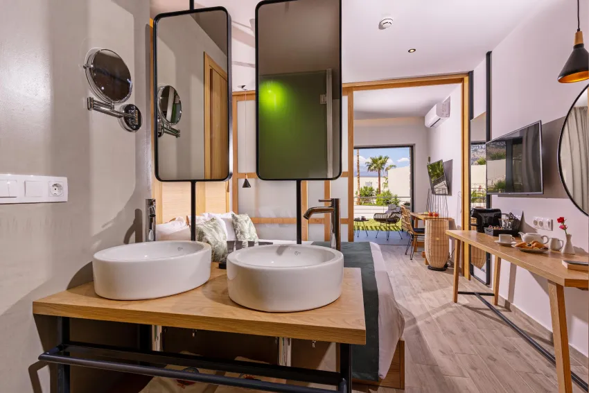 GEORGIOUPOLIS SUITES 5*-58