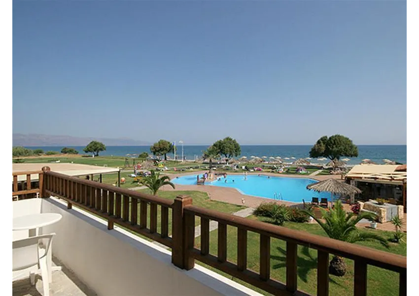 Geraniotis Beach Hotel 3*-1