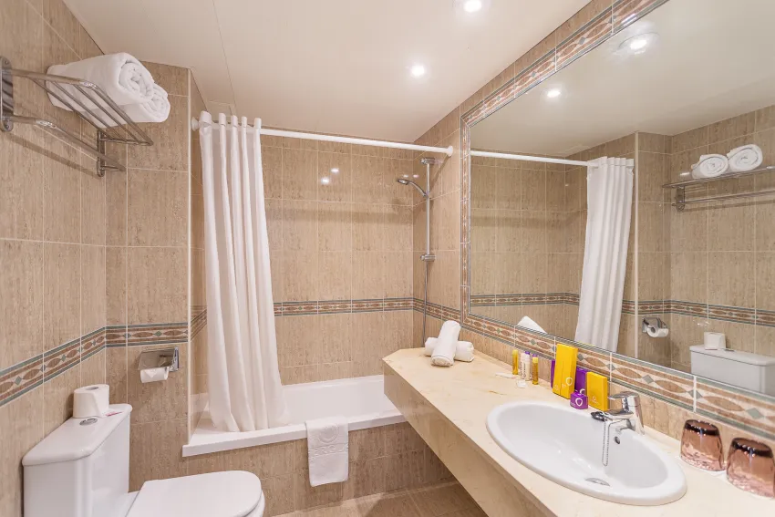 Fergus Cala Blanca Suites 4*-13