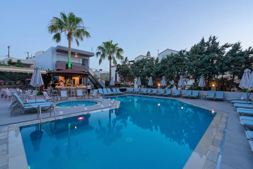 Summer Dream Hotel Apartments 3*-8